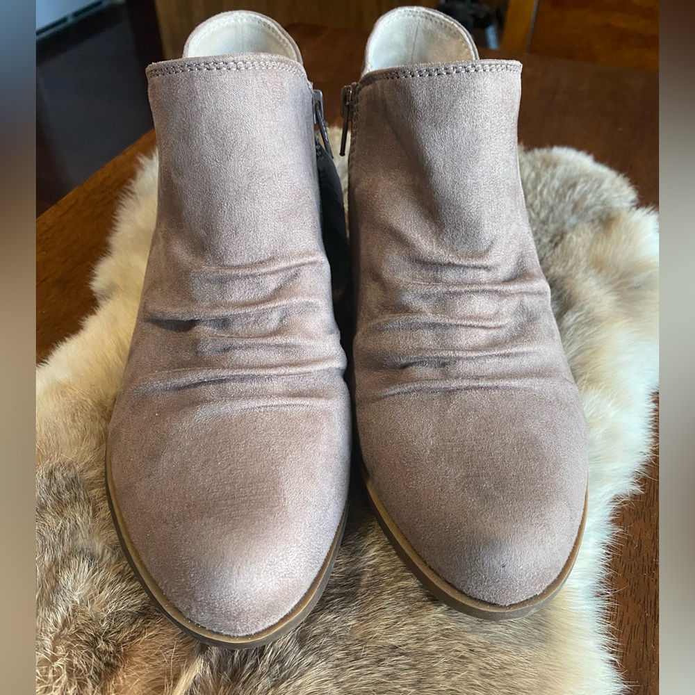 Life Stride Comfort size 8M tan Velocity 2.0 Flex support Aurora side zip